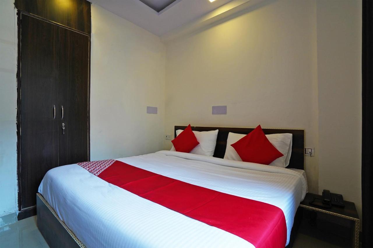 Hotel O Kanak Palace New Delhi Exteriör bild